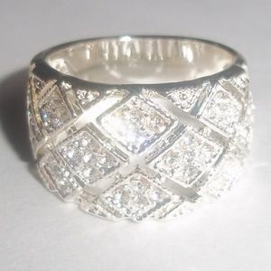 Wide Tapered Silver Lattice and Crystal Ring